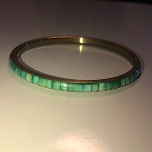 𝅺vtg 70s Brass & Dyed Bone Inlay Boho Hippie Stacking Bangle 8” / 2.6” Diameter